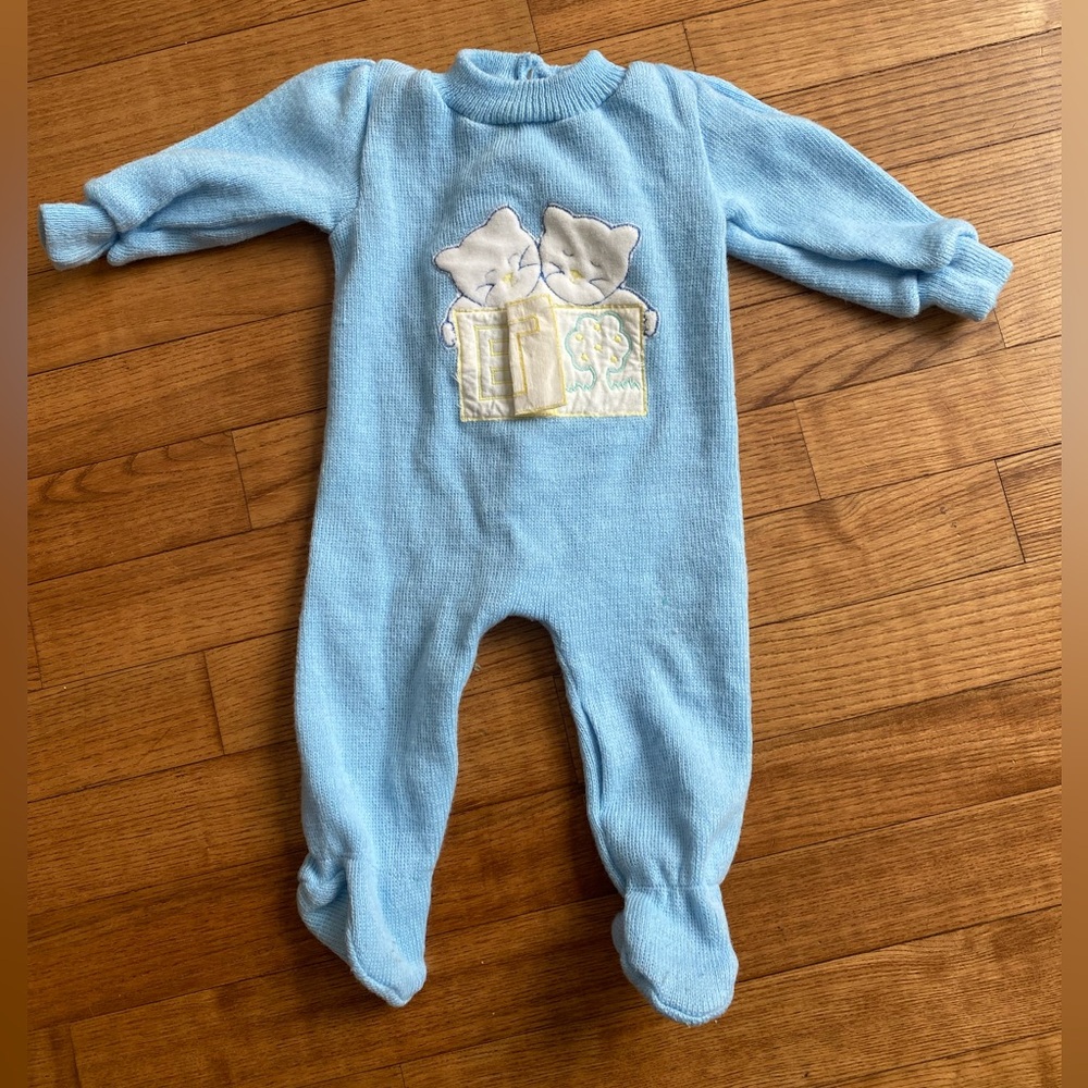 VTG 1970s Atkins soft acrylic Knit Baby Footie Made in Israel cat book 3M grand